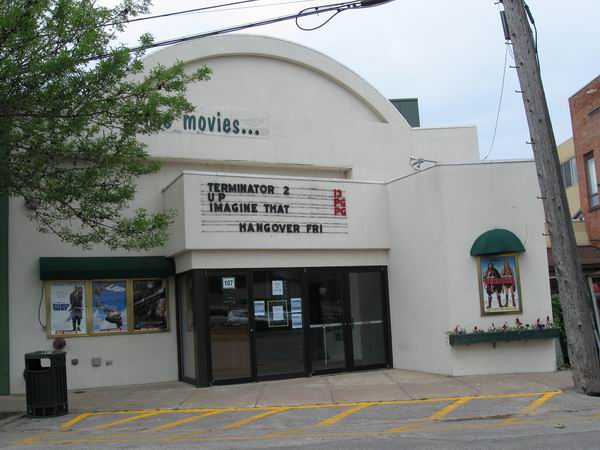 Charlevoix Cinema III - June 2009 (newer photo)